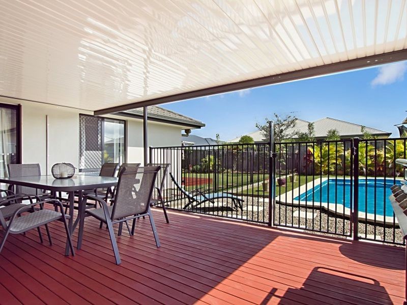 100 Creekside Drive, Narangba QLD 4504