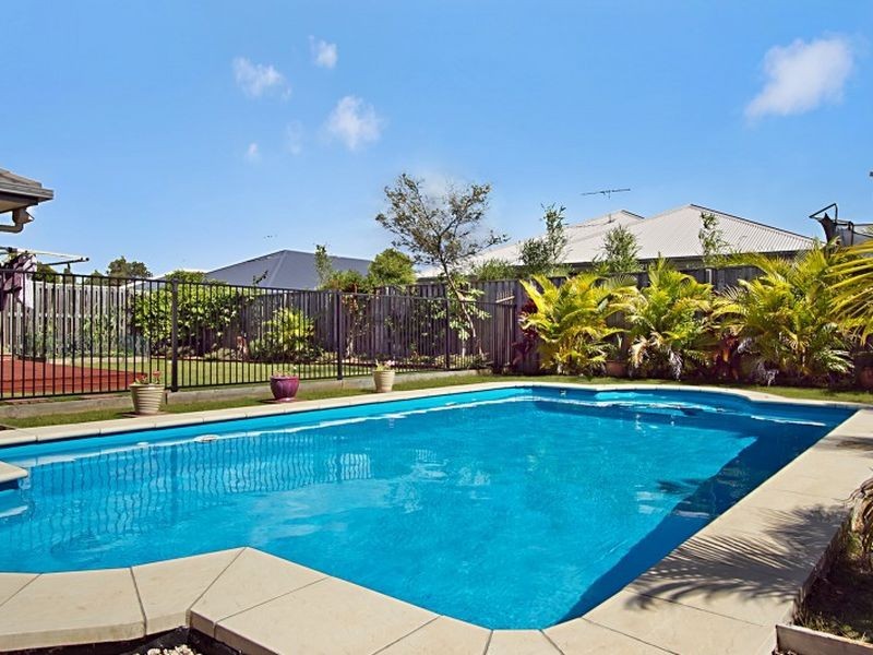 100 Creekside Drive, Narangba QLD 4504