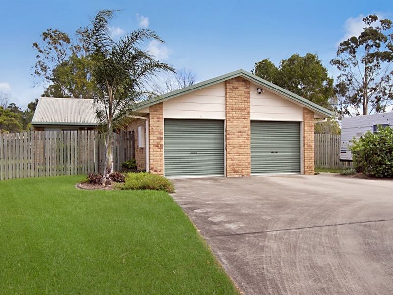 1 & 2/4 Farrer Court, Morayfield QLD 4506