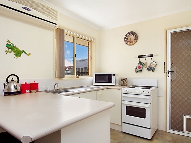 1 & 2/4 Farrer Court, Morayfield QLD 4506