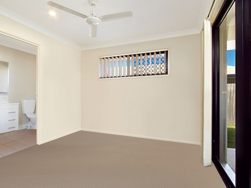 17 Desmond Street, Narangba QLD 4504