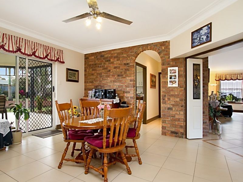 15 White Cedar Place, Narangba QLD 4504