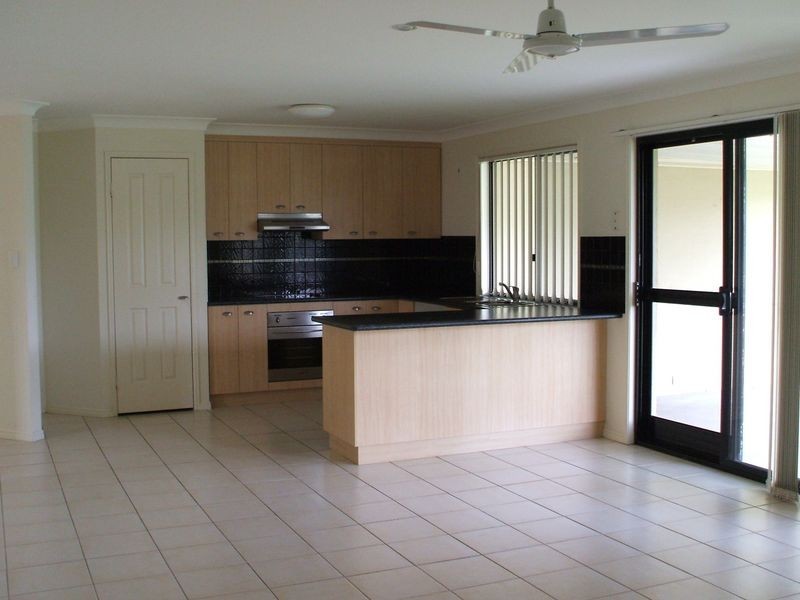 14 Sturt Street, Morayfield QLD 4506