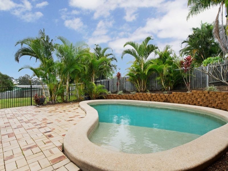 13 Kilmarnock Court, Narangba QLD 4504