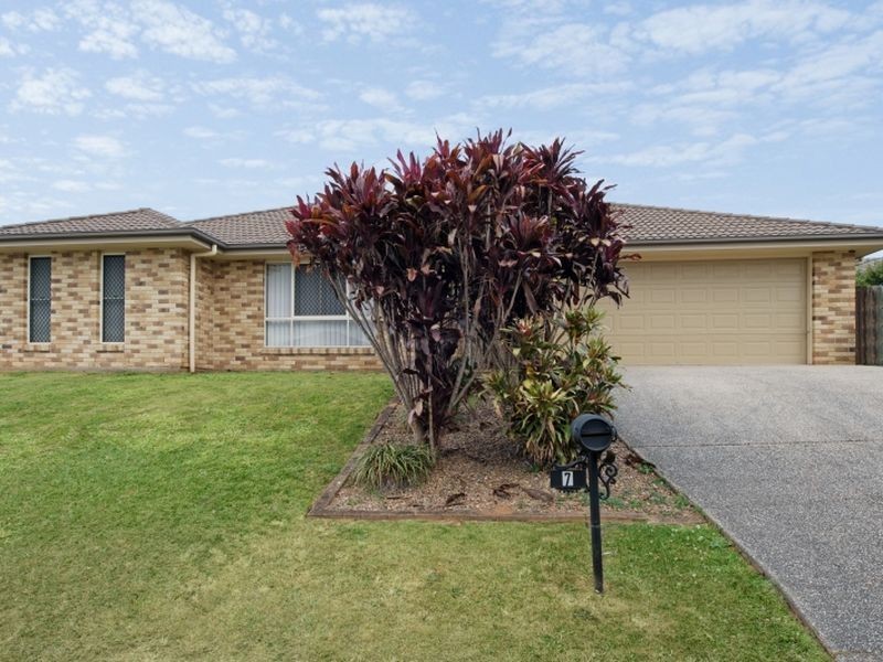 7 Lennon Boulevard, Narangba QLD 4504