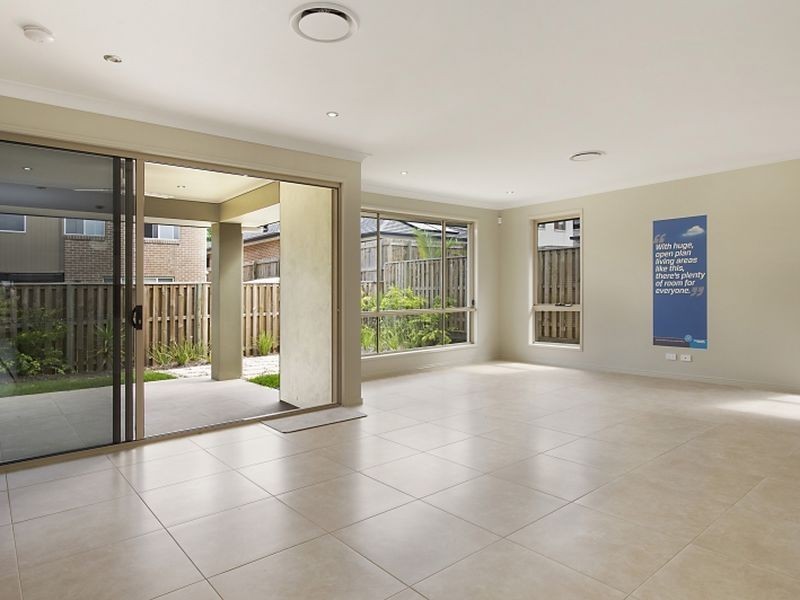 5 Hollow Crescent, Narangba QLD 4504