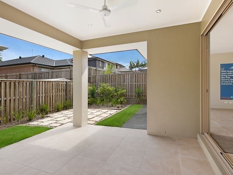 5 Hollow Crescent, Narangba QLD 4504