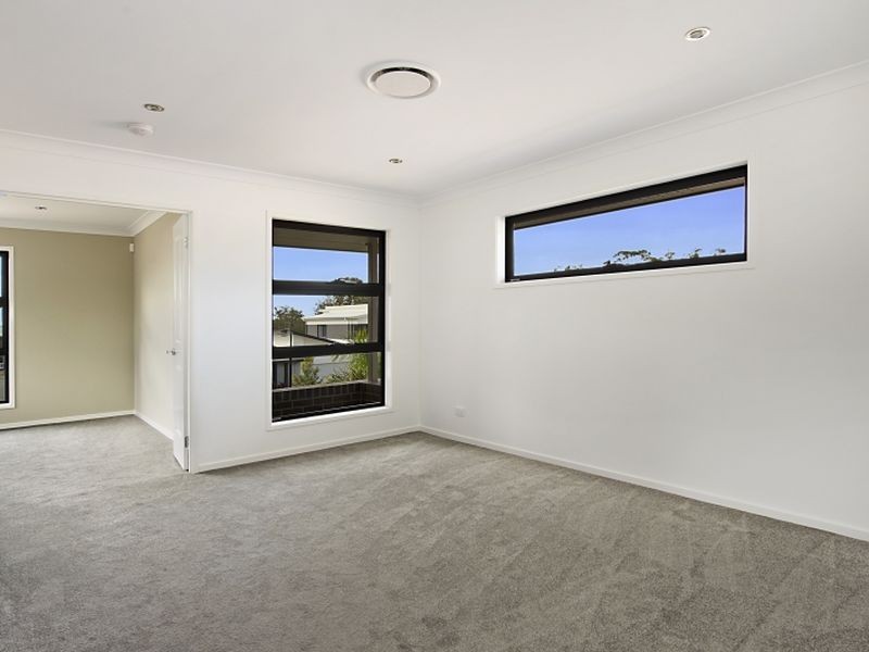 7 Hollow Crescent, Narangba QLD 4504