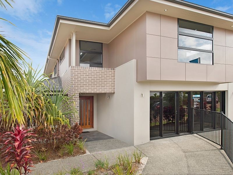 7 Hollow Crescent, Narangba QLD 4504