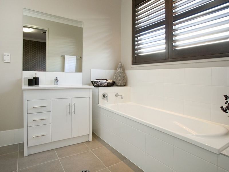 19 Hollow Crescent, Narangba QLD 4504