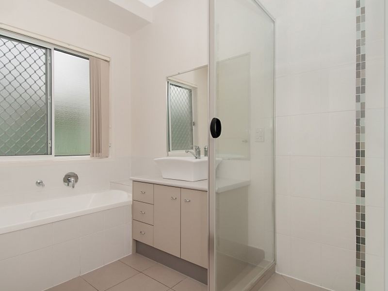 18 Lilly Anna Court, Narangba QLD 4504