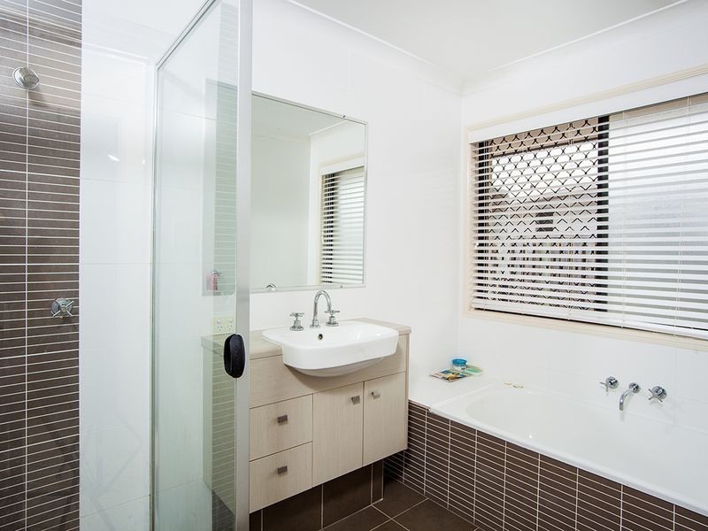 49 Yellow Robin Court, Narangba QLD 4504