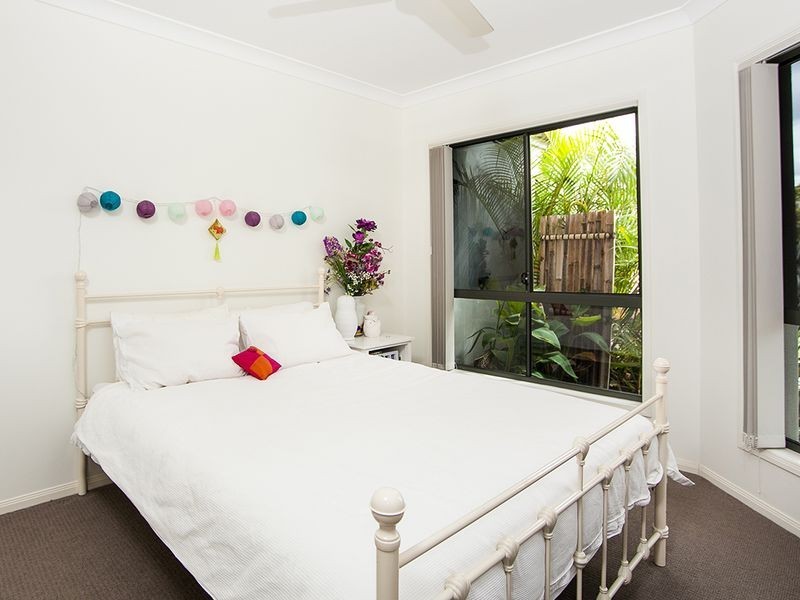 37 Yellow Robin Court, Narangba QLD 4504