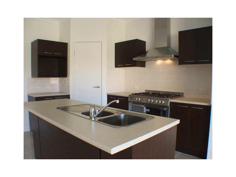 35 Kangaroo Street, North Lakes QLD 4509