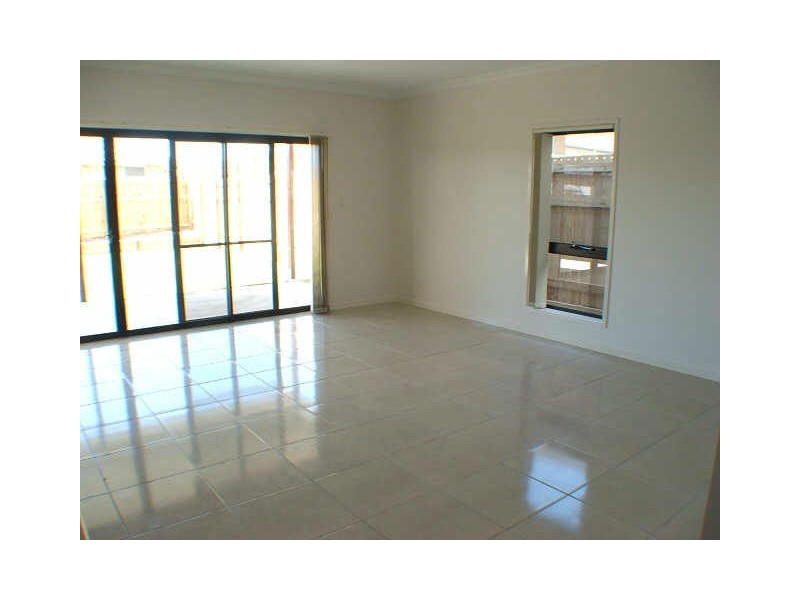 35 Kangaroo Street, North Lakes QLD 4509