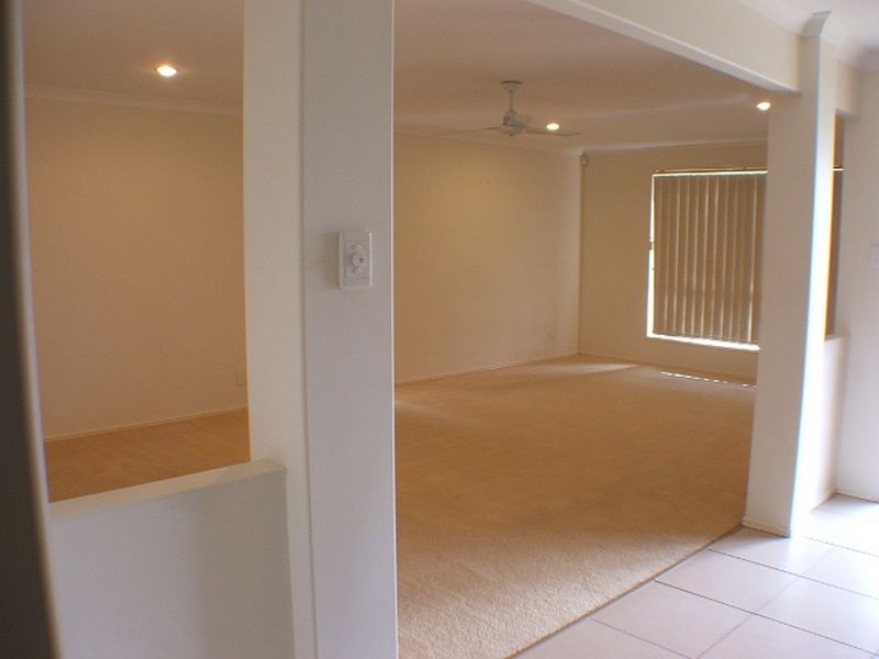 9 Riberry Court, Morayfield QLD 4506