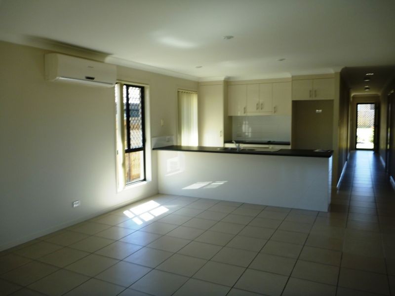 17 Desmond Street, Narangba QLD 4504