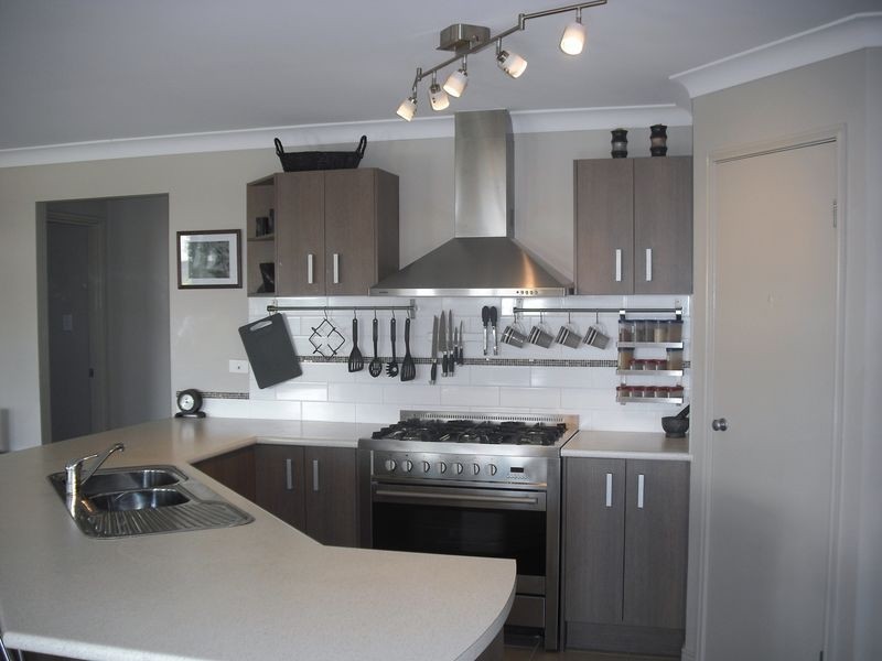 14 Cavanagh Place, Ningi QLD 4511