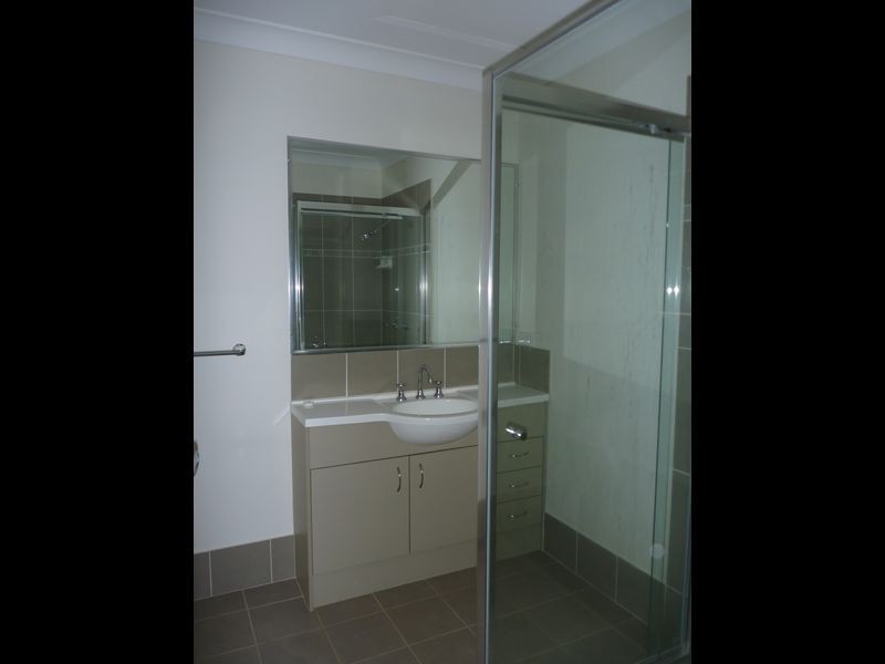 4 Valleyview Street, Narangba QLD 4504