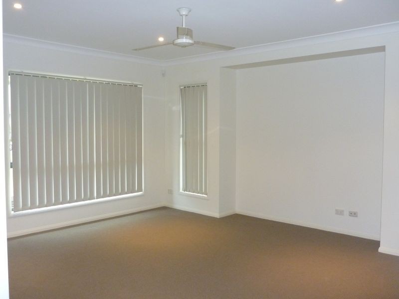 37 Yellow Robin Court, Narangba QLD 4504