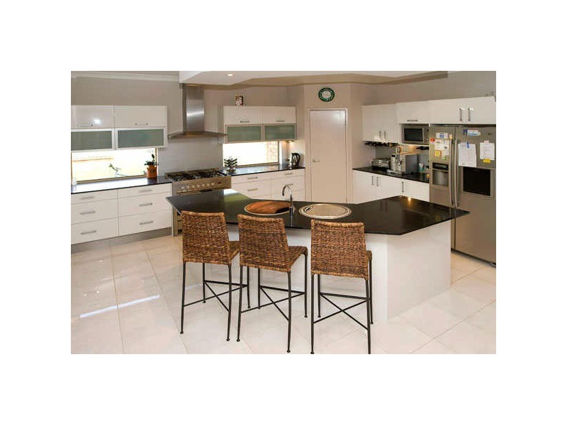40 Wivenhoe Circuit, Narangba QLD 4504