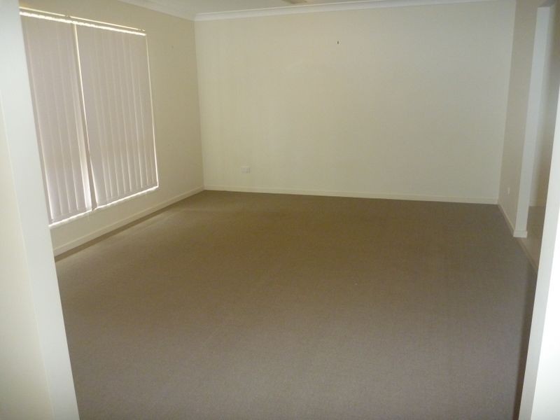 7 Lennon Boulevard, Narangba QLD 4504