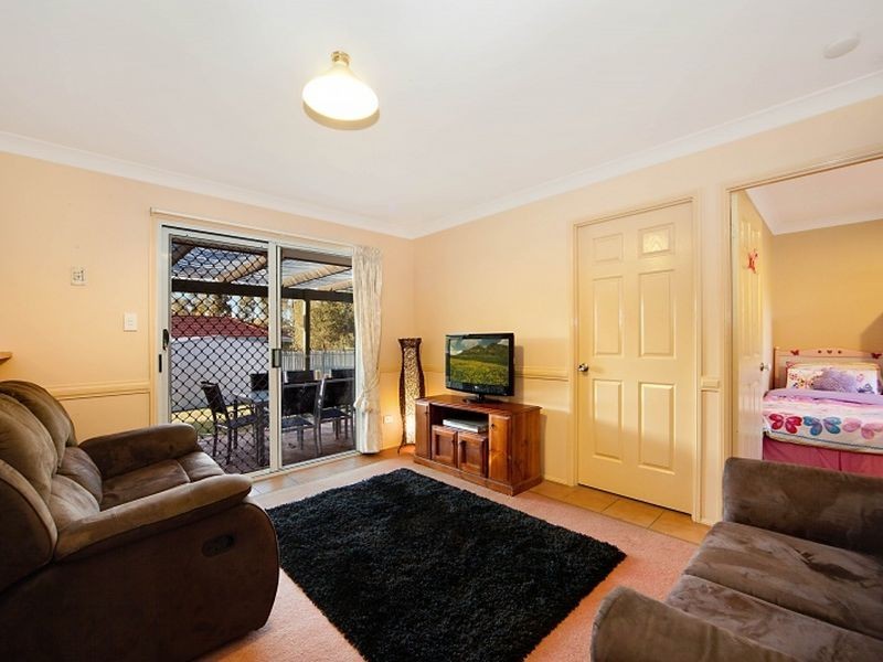 6 Magenta Crescent, Narangba QLD 4504