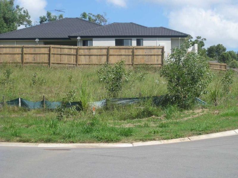 2/4 Courtney Court, Narangba QLD 4504