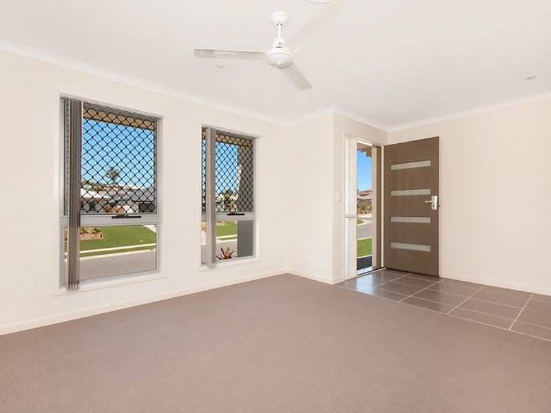 5 Wellington Place, Narangba QLD 4504