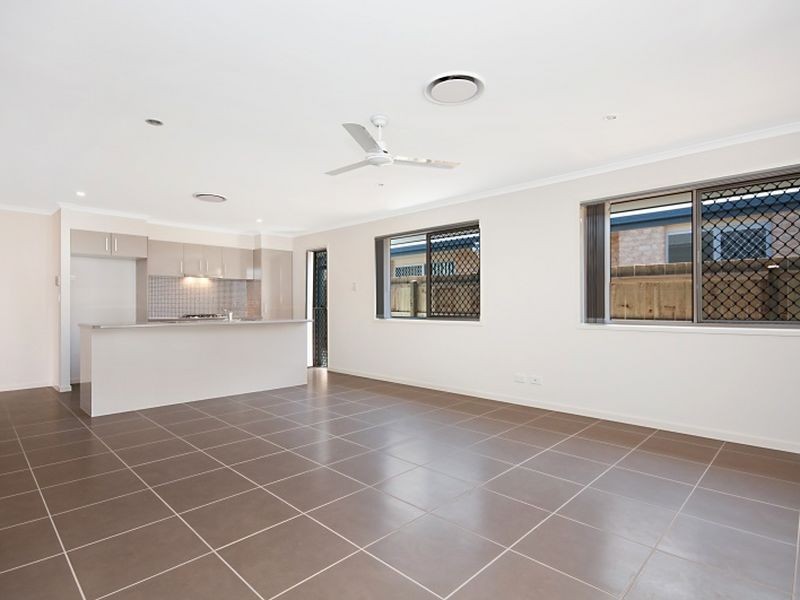 8 Wellington Place, Narangba QLD 4504