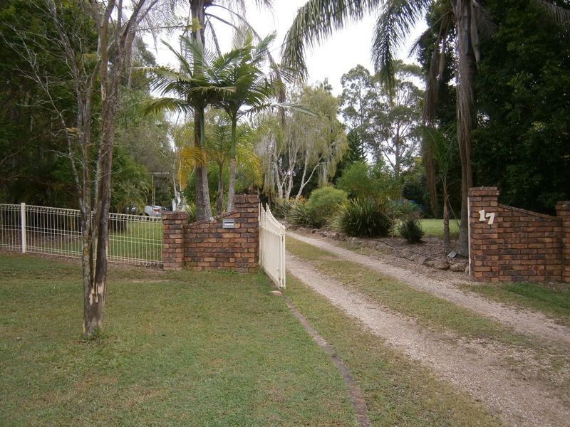 17 Rosalind Court, Narangba QLD 4504