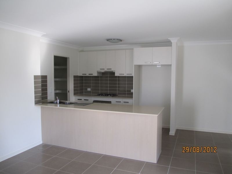 1/2 Wellington Place, Narangba QLD 4504