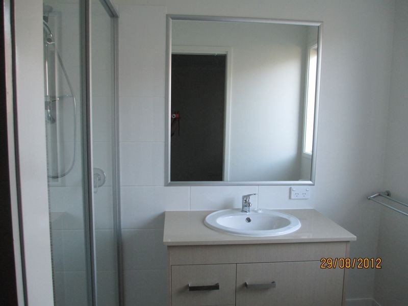 1/2 Wellington Place, Narangba QLD 4504