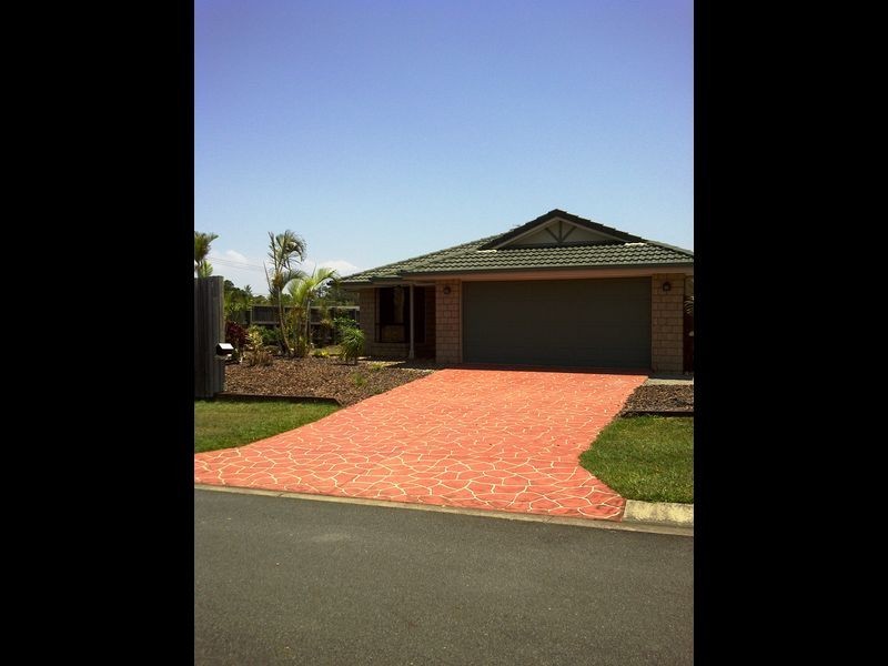 1 Cashmere Street, Rothwell QLD 4022