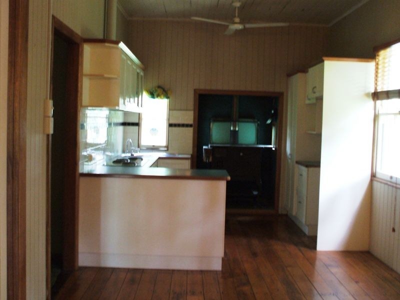 18 Kennedy Street, Caboolture QLD 4510