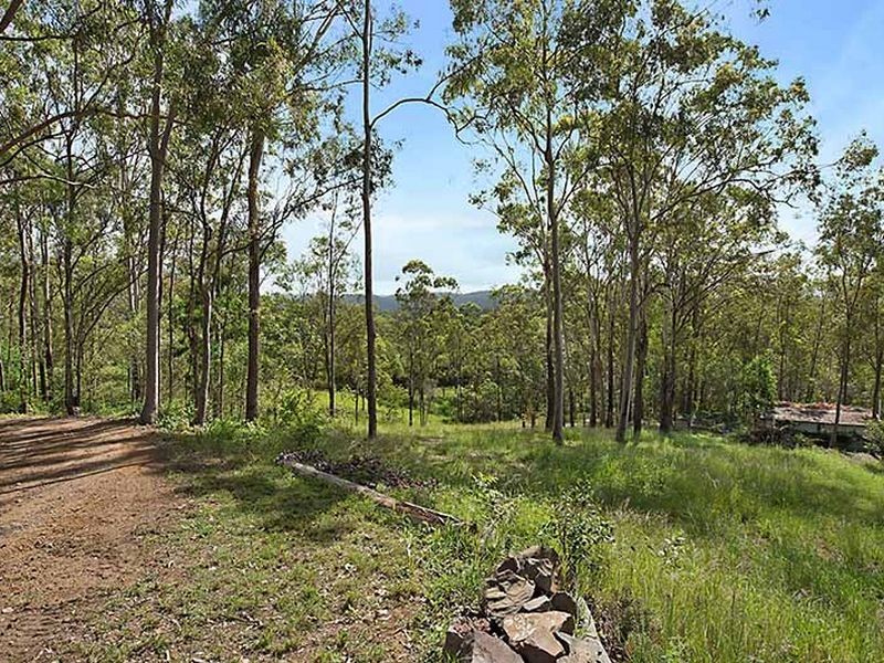 238 Forest Hills Drive, Morayfield QLD 4506