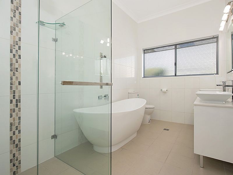 238 Forest Hills Drive, Morayfield QLD 4506