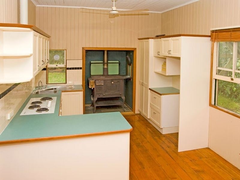 18 Kennedy Street, Caboolture QLD 4510