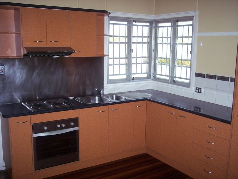 7 Wharf Street, Woody Point QLD 4019