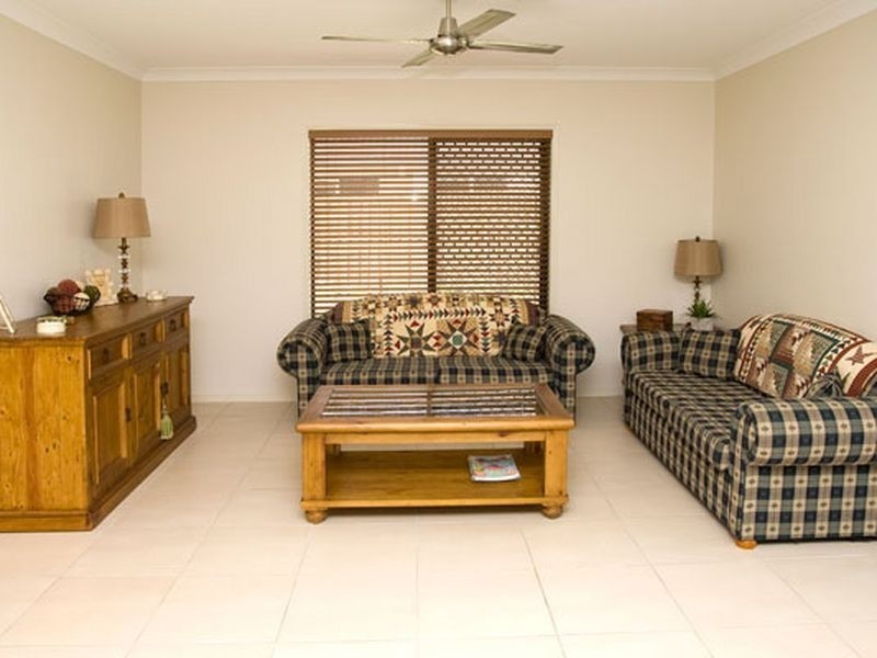 11 Maidenhair Drive, Narangba QLD 4504