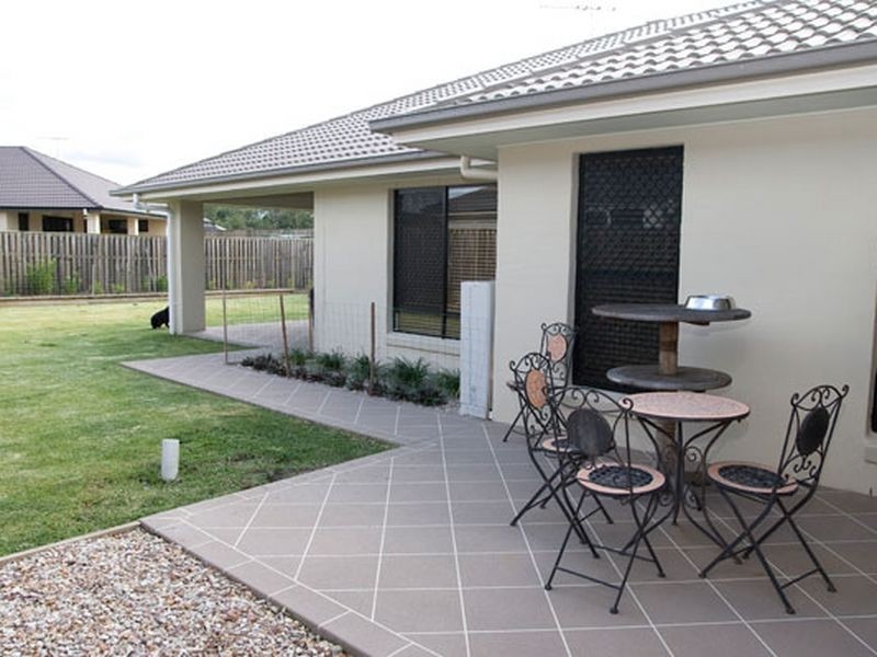 11 Maidenhair Drive, Narangba QLD 4504