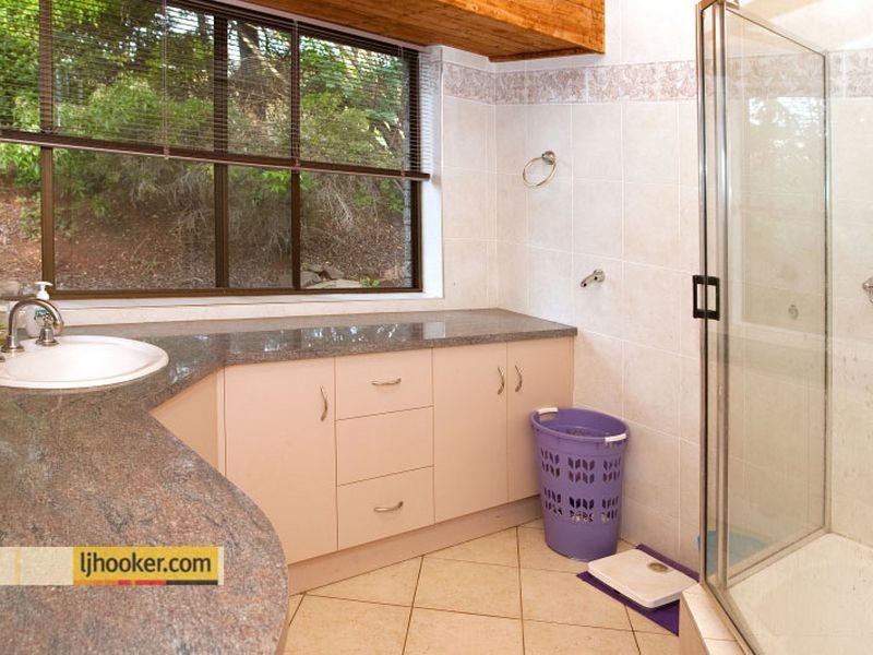 1044 Oakey Flat Road, Narangba QLD 4504