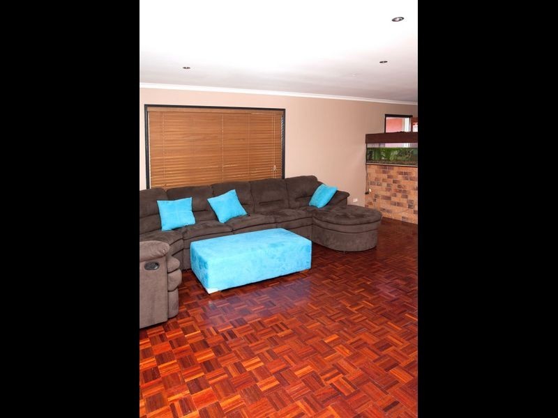 42 Tamarillo Circuit, Narangba QLD 4504