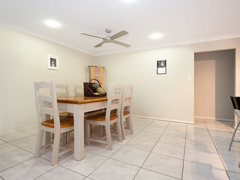 13 Lookout Place, Narangba QLD 4504