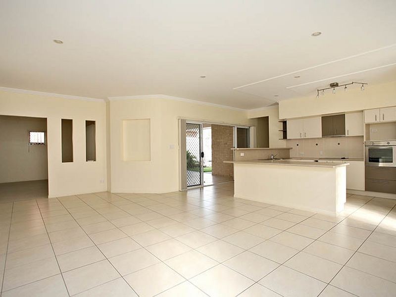 31 Gardenia Parade, North Lakes QLD 4509