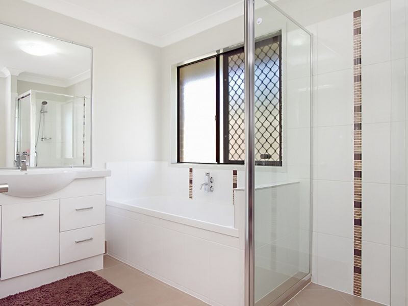 5 Tahoe Place, Narangba QLD 4504
