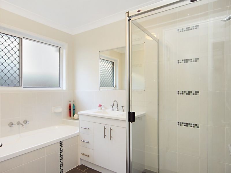 7 Grange Court, Narangba QLD 4504
