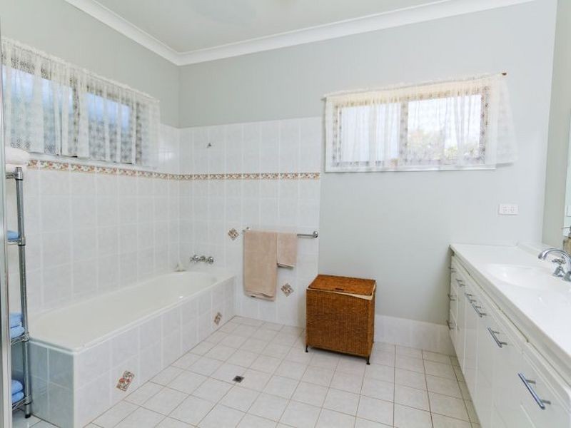 324 Forest Hills Drive, Morayfield QLD 4506