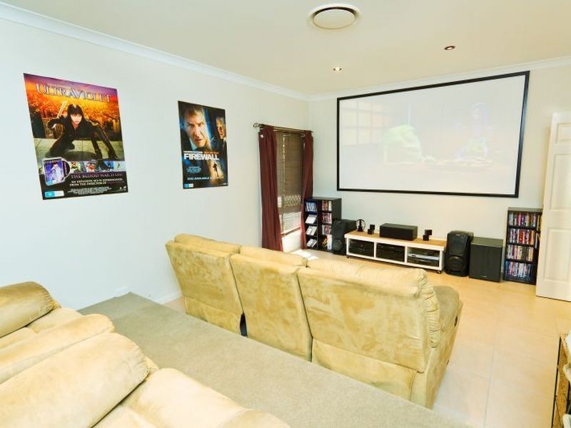 17 Geneva Crescent, Narangba QLD 4504