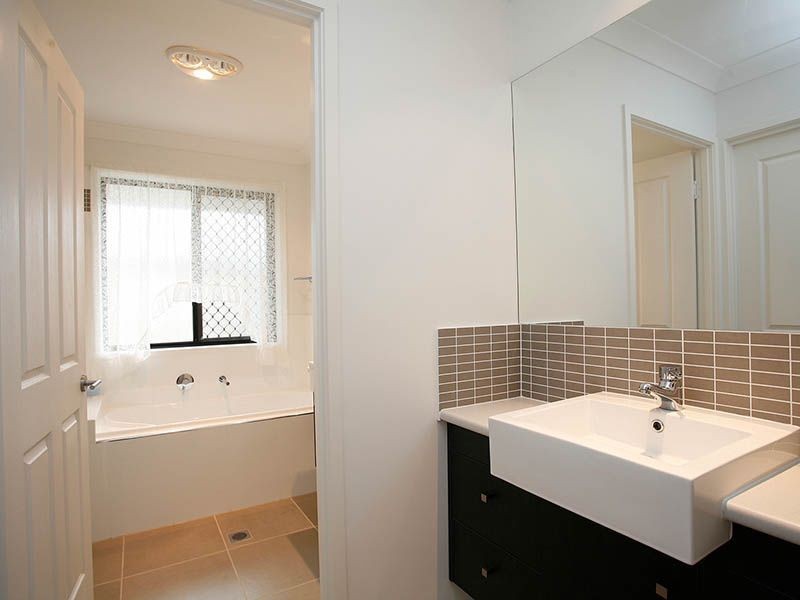 66 Maidenhair Drive, Narangba QLD 4504